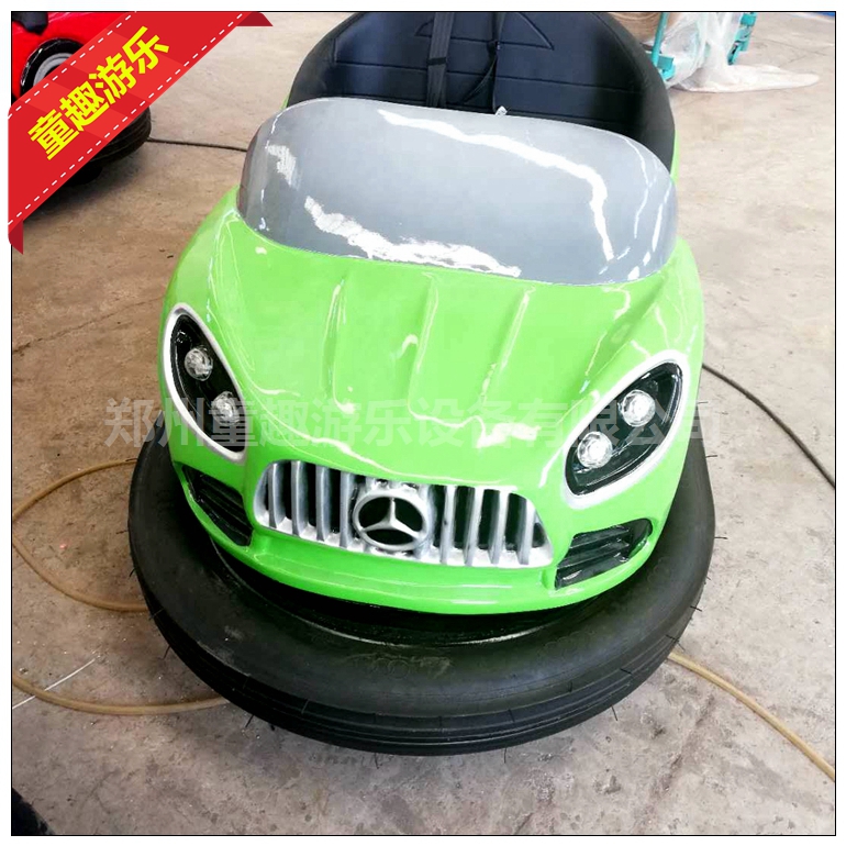 广场儿童成人碰碰车 双人碰碰车儿童广场游乐设备供应批发